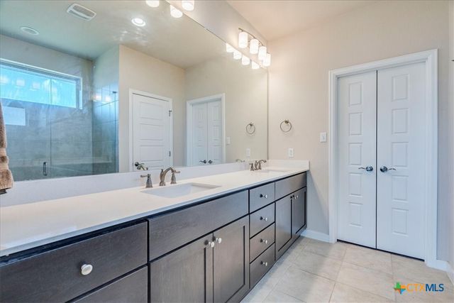 712 Coyote Creek Way, Kyle, TX 78640