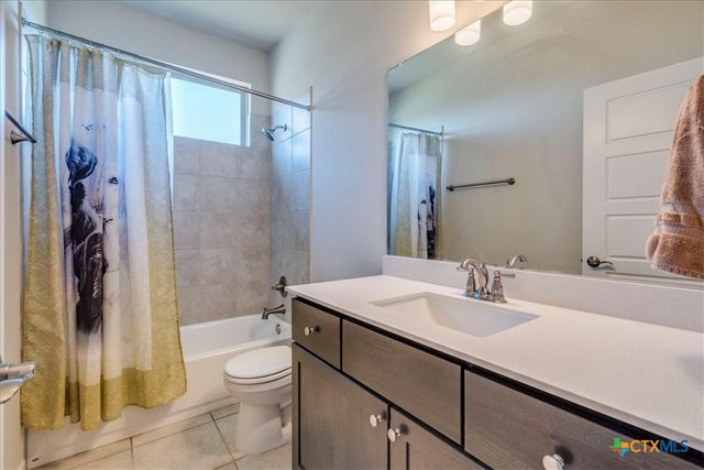 712 Coyote Creek Way, Kyle, TX 78640