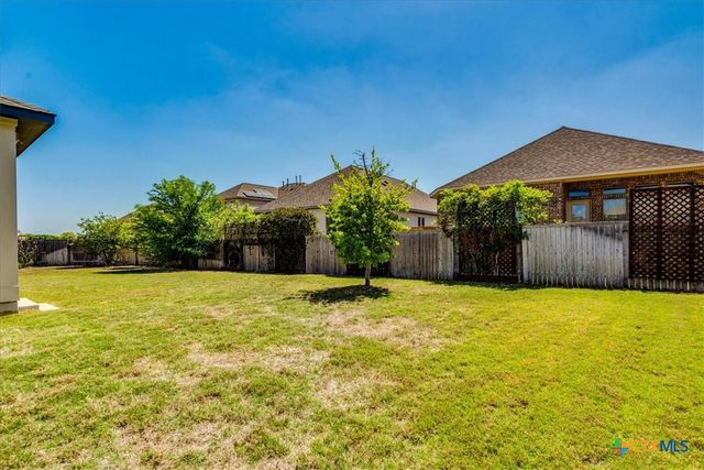 712 Coyote Creek Way, Kyle, TX 78640