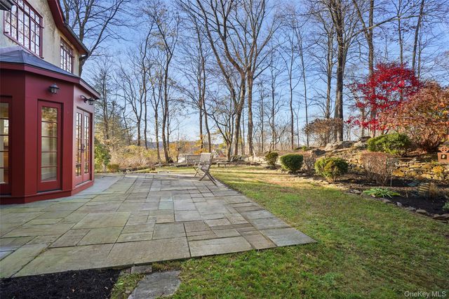 31 Laurel Drive, Mount Kisco, NY 10549