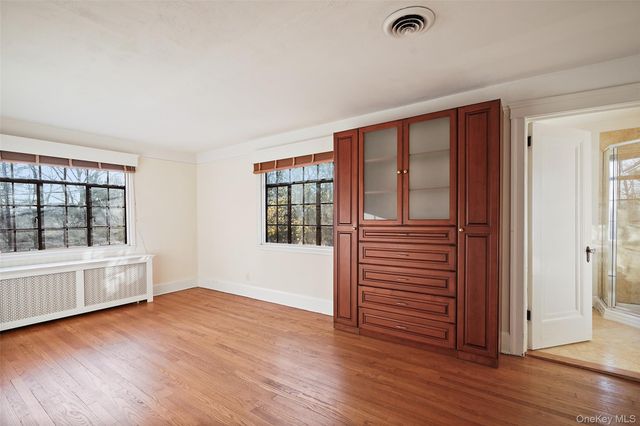 31 Laurel Drive, Mount Kisco, NY 10549