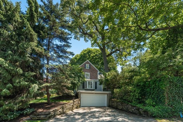 25 Chestnut Hill Rd, Newton, MA 02467