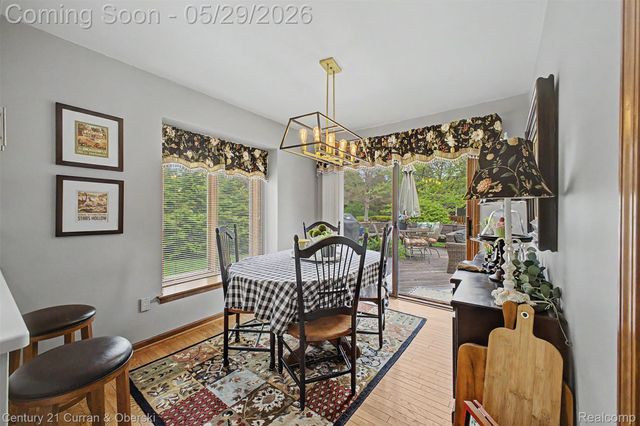 21470 Woodfarm Drive, Northville, MI 48167