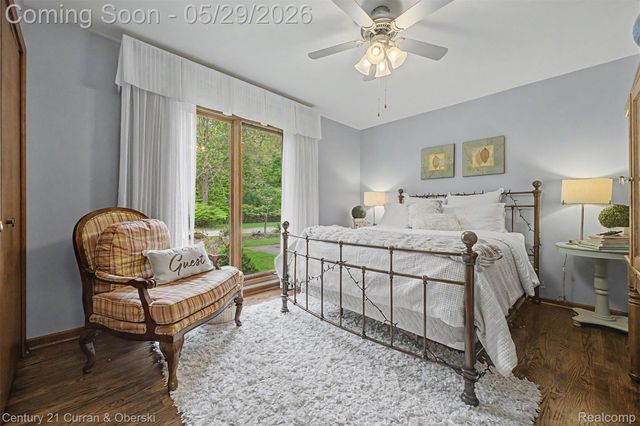 21470 Woodfarm Drive, Northville, MI 48167