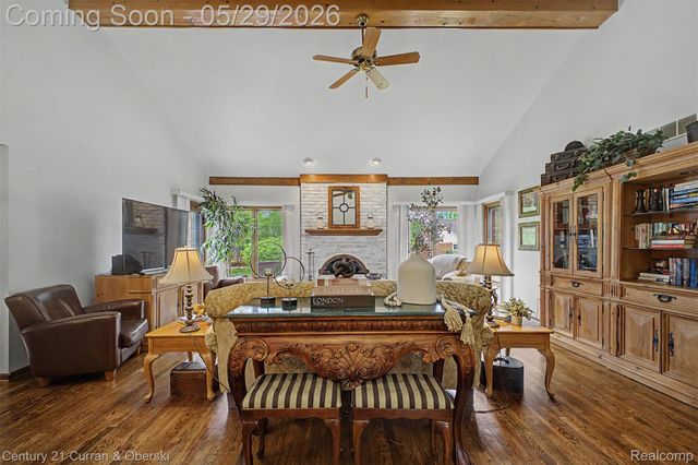 21470 Woodfarm Drive, Northville, MI 48167