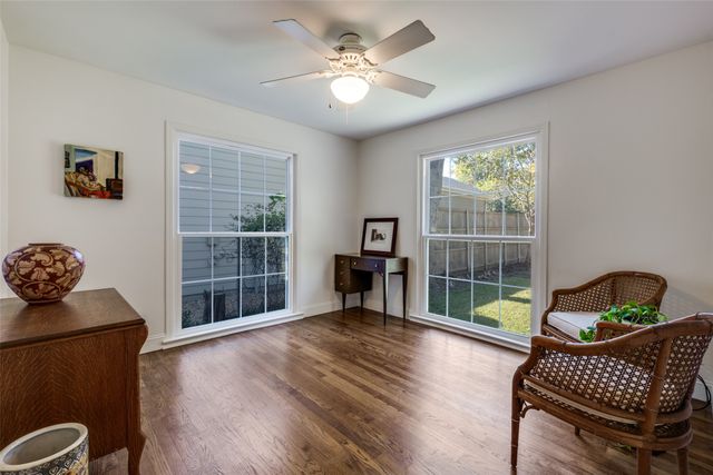 4427 Somerville Avenue, Dallas, TX 75206