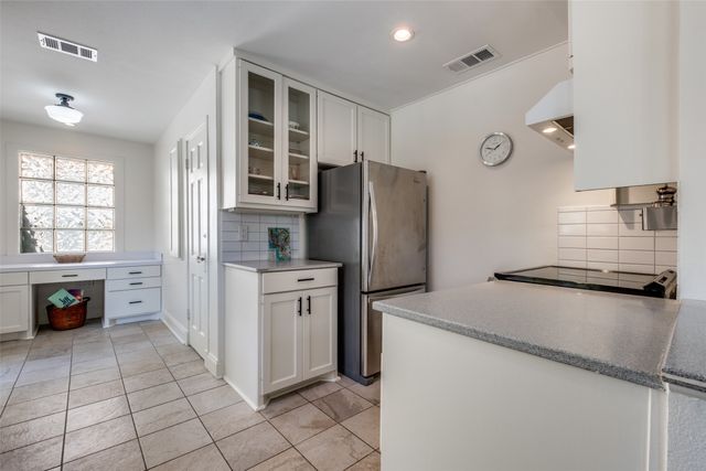 4427 Somerville Avenue, Dallas, TX 75206