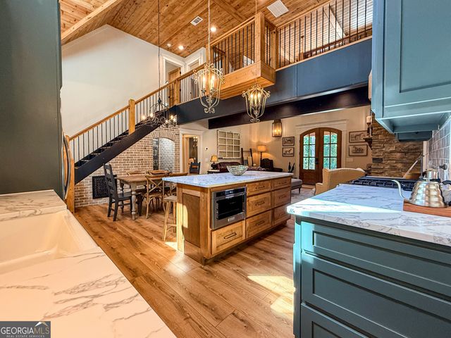 2185 Ben T Huiet Highway, Clarkesville, GA 30523