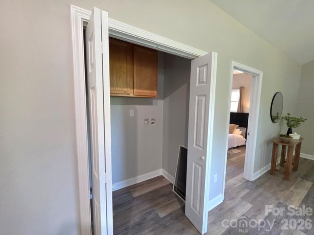 1105 8th Street, Statesville, NC 28677