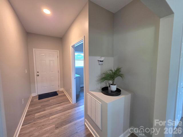 1105 8th Street, Statesville, NC 28677