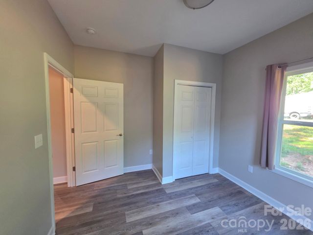 1105 8th Street, Statesville, NC 28677