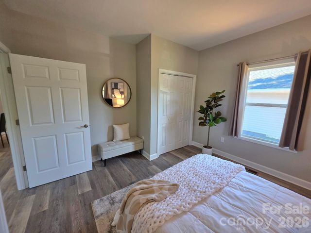 1105 8th Street, Statesville, NC 28677