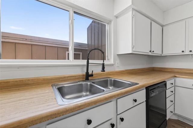 11539 Village Place Drive 166, Houston, TX 77077