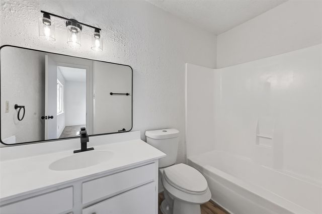 11539 Village Place Drive 166, Houston, TX 77077