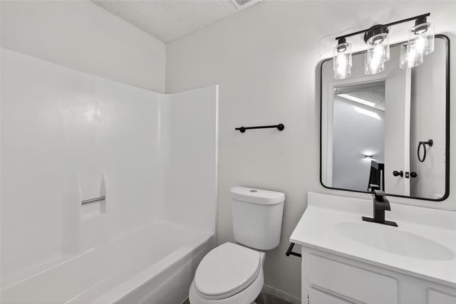 11539 Village Place Drive 166, Houston, TX 77077