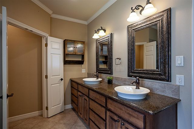 289 Broadmoor Drive, Huntsville, TX 77340