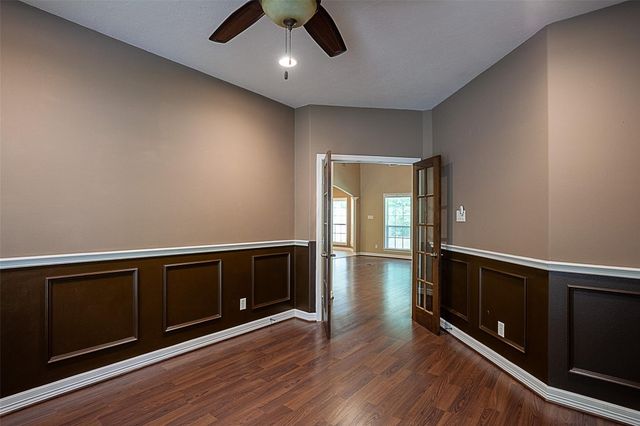 289 Broadmoor Drive, Huntsville, TX 77340
