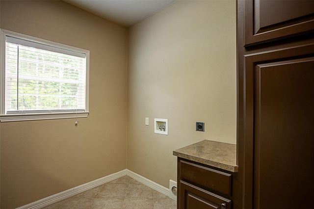 289 Broadmoor Drive, Huntsville, TX 77340