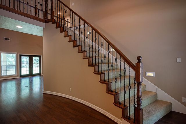 289 Broadmoor Drive, Huntsville, TX 77340