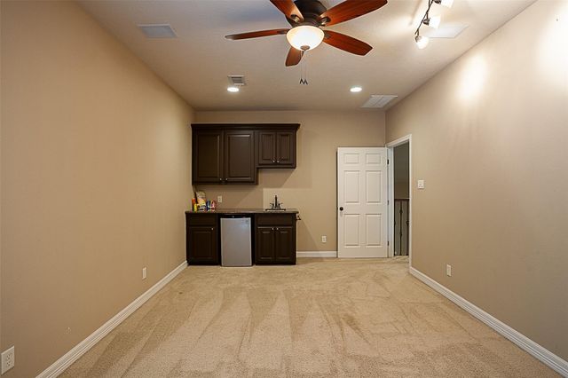 289 Broadmoor Drive, Huntsville, TX 77340