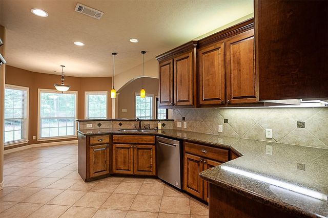 289 Broadmoor Drive, Huntsville, TX 77340