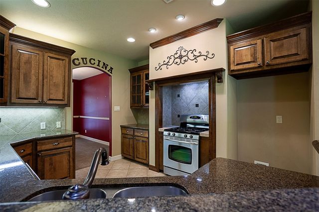 289 Broadmoor Drive, Huntsville, TX 77340