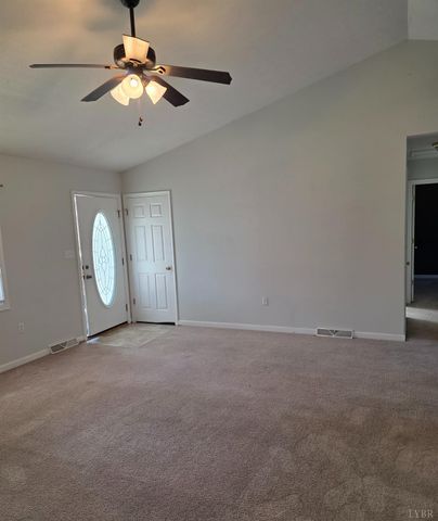 229 Lee Grant Avenue, Appomattox, VA 24522