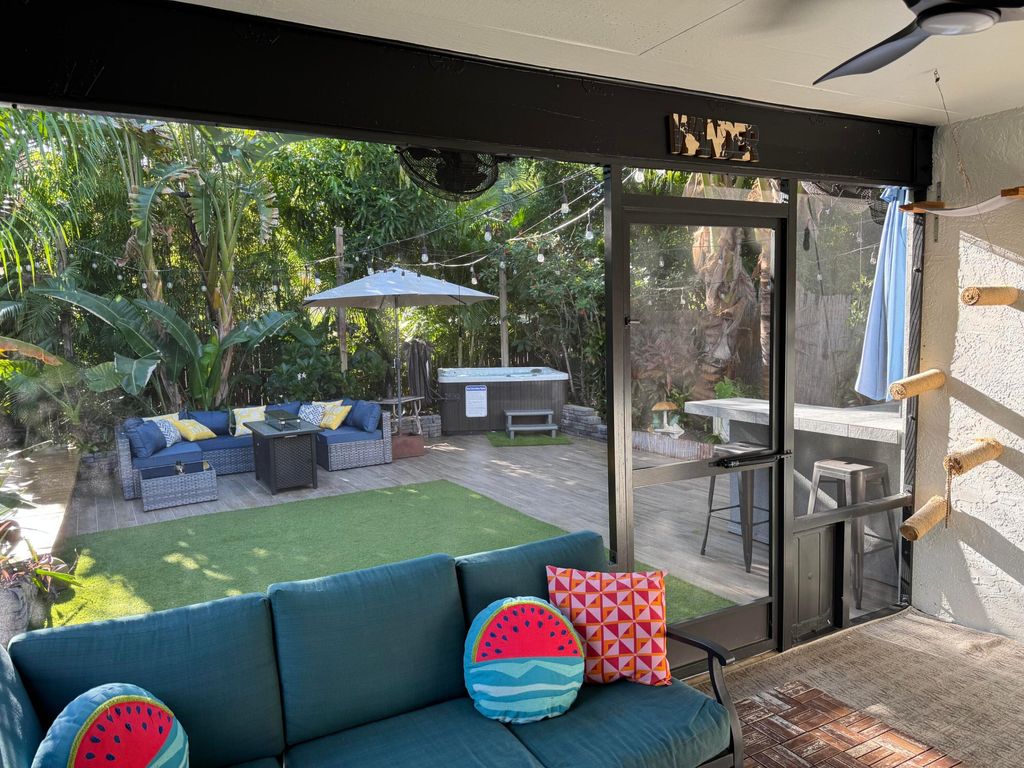 1605 N N Street N, Lake Worth Beach, FL 33460