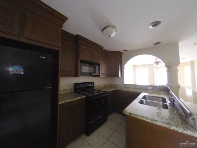 400 S 49th Street 2, Mcallen, TX 78501