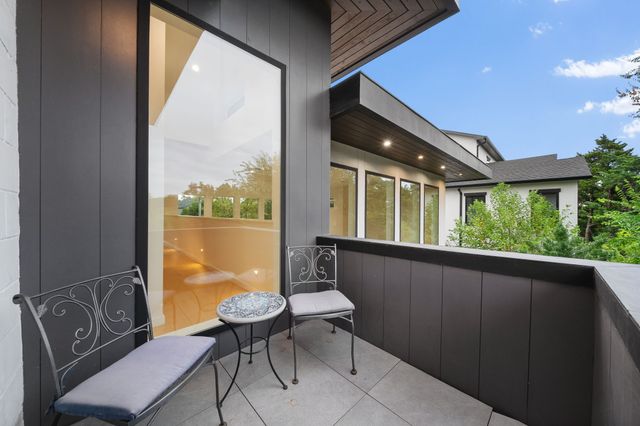 423 W Colorado Boulevard, Dallas, TX 75208