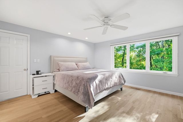 16 Coltsway 16, Wayland, MA 01778
