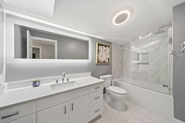 16 Coltsway 16, Wayland, MA 01778
