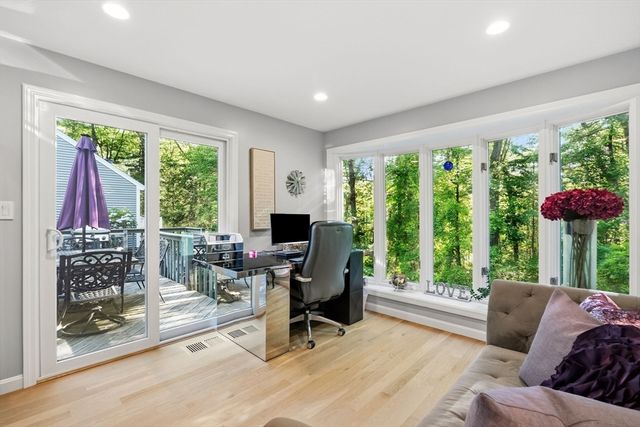 16 Coltsway 16, Wayland, MA 01778