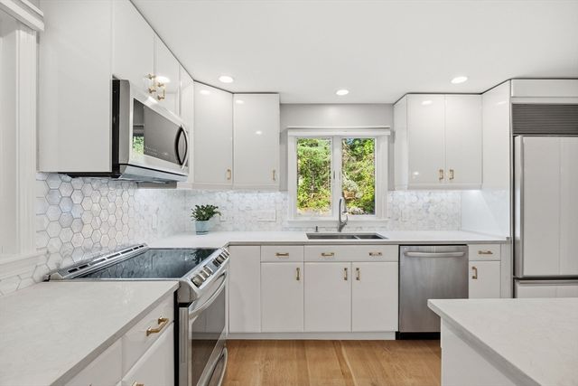 16 Coltsway 16, Wayland, MA 01778