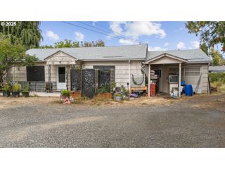 233 SPRING CREEK Dr, Eugene, OR 97404