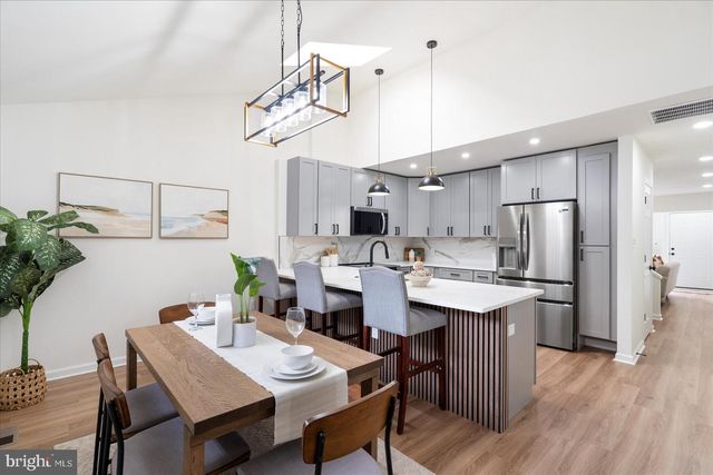 909 STUBBLEFIELD LN, Baltimore, MD 21202