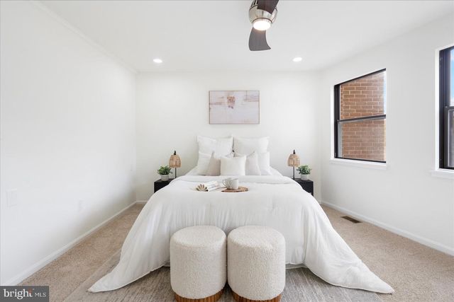 909 STUBBLEFIELD LN, Baltimore, MD 21202