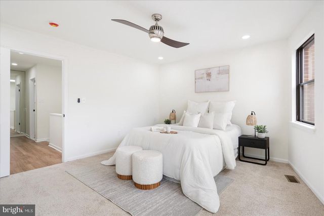 909 STUBBLEFIELD LN, Baltimore, MD 21202