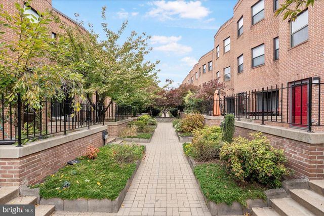 909 STUBBLEFIELD LN, Baltimore, MD 21202