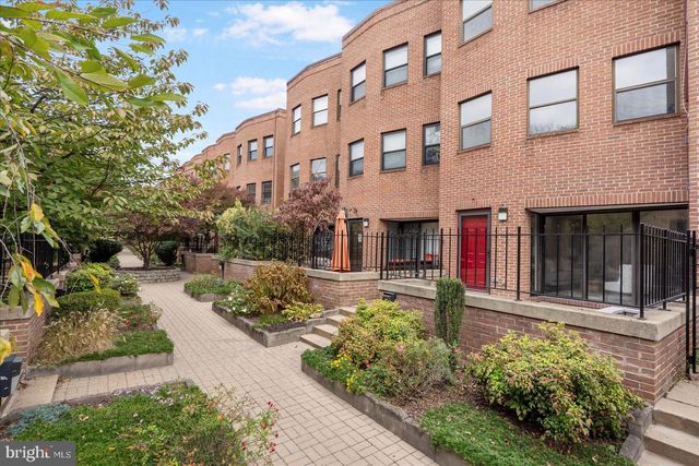 909 STUBBLEFIELD LN, Baltimore, MD 21202