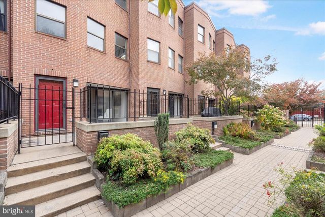 909 STUBBLEFIELD LN, Baltimore, MD 21202