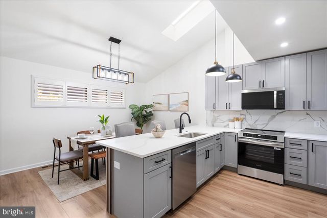 909 STUBBLEFIELD LN, Baltimore, MD 21202