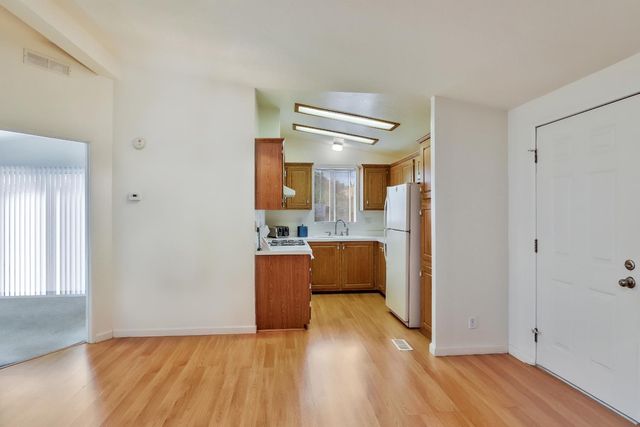 1048 Feather Ct, Copperopolis, CA 95228