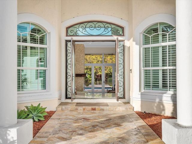 920 NW 122nd Avenue, Plantation, FL 33325