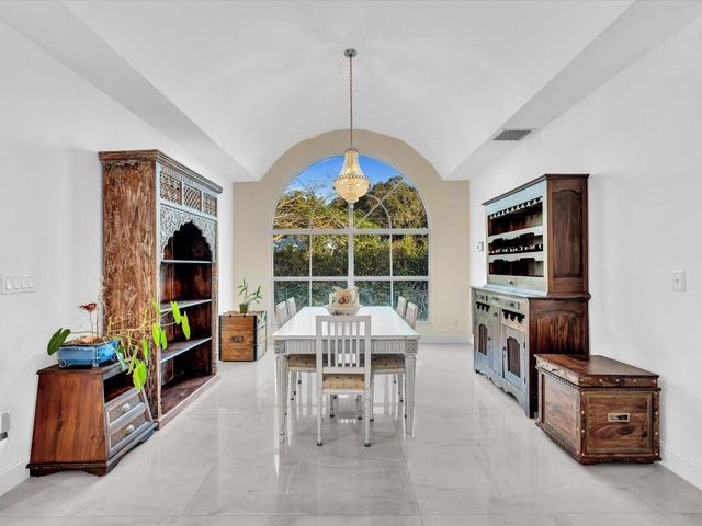 920 NW 122nd Avenue, Plantation, FL 33325