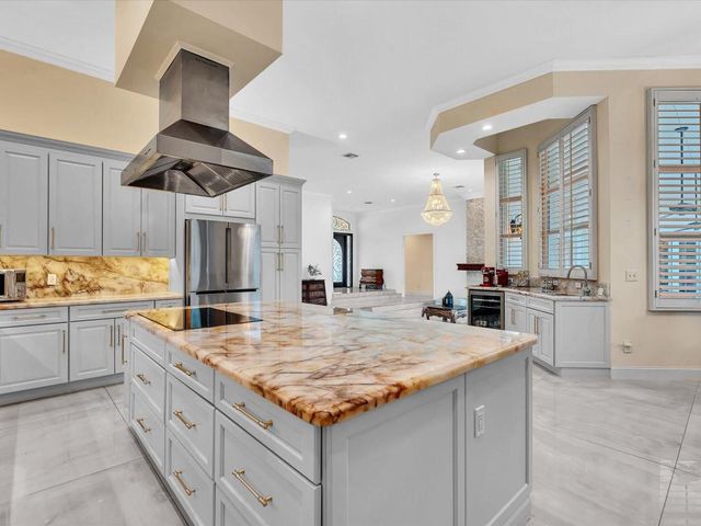 920 NW 122nd Avenue, Plantation, FL 33325