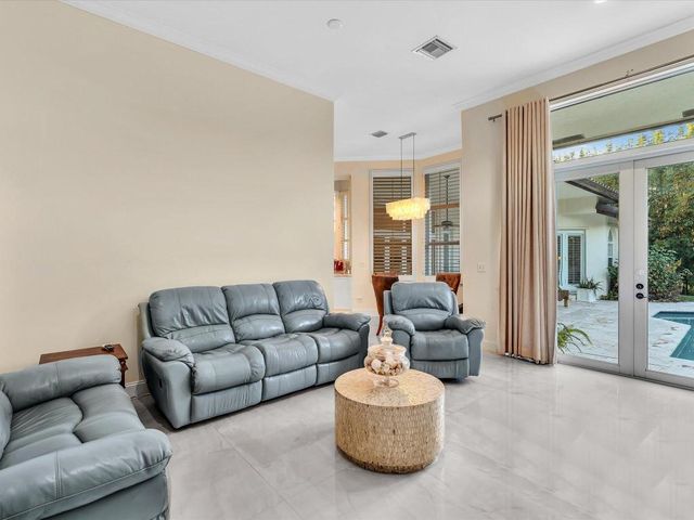 920 NW 122nd Avenue, Plantation, FL 33325