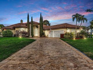 920 NW 122nd Avenue, Plantation, FL 33325