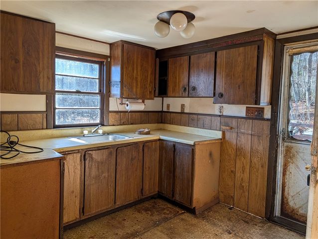 109 Saunders Brook Road, Glocester, RI 02814