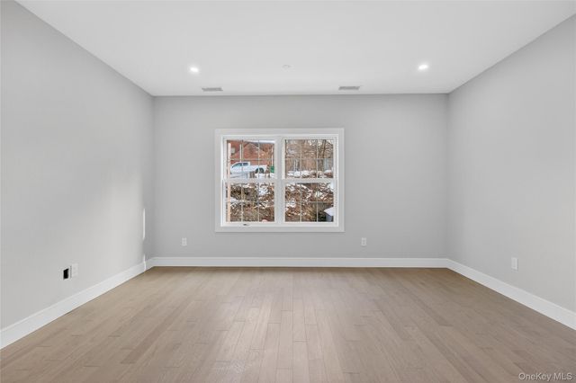 10 Market G, Wappingers Falls, NY 12590